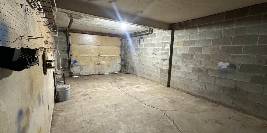 131 E Cooper Court, Ellettsville, Indiana 47429-1616,MLS,202543856