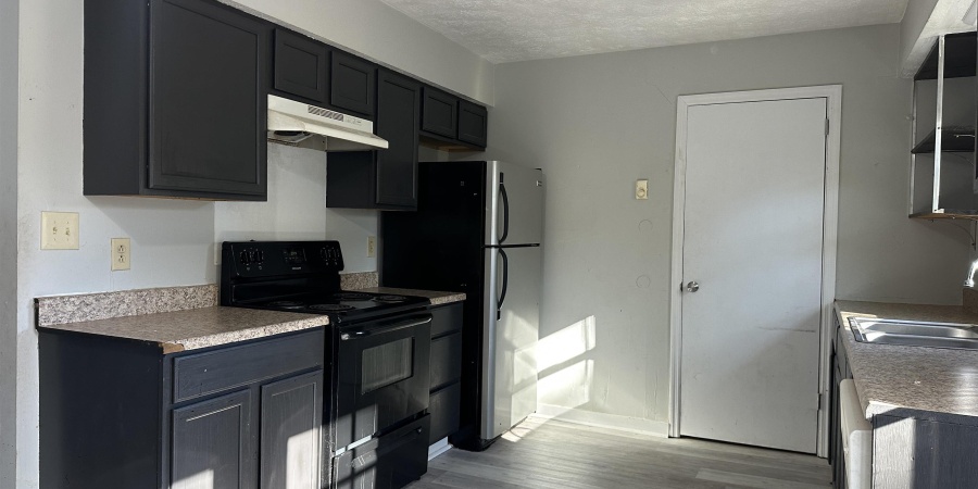 131 E Cooper Court, Ellettsville, Indiana 47429-1616,MLS,202543856