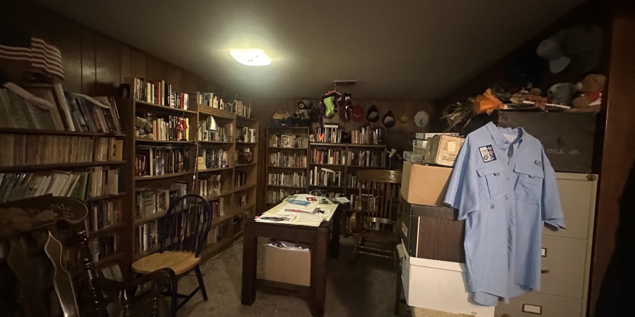 3721 W Tapp Road, Bloomington, Indiana 47403-3152,MLS,202543857