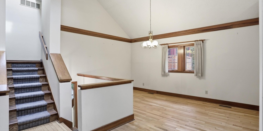 3801 N Bittersweet Drive, Bloomington, Indiana 47408,MLS,202543955