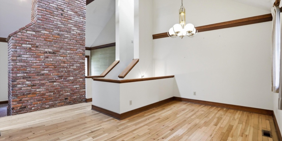 3801 N Bittersweet Drive, Bloomington, Indiana 47408,MLS,202543955