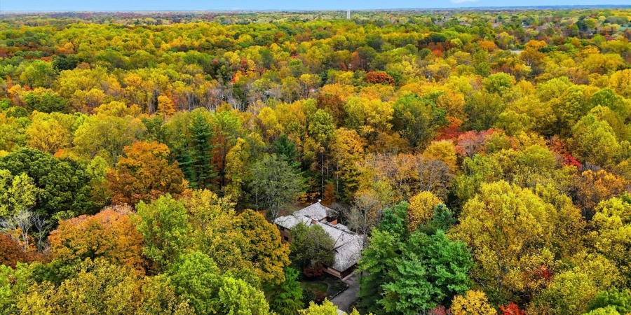 3801 N Bittersweet Drive, Bloomington, Indiana 47408,MLS,202543955