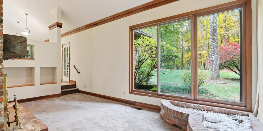 3801 N Bittersweet Drive, Bloomington, Indiana 47408,MLS,202543955