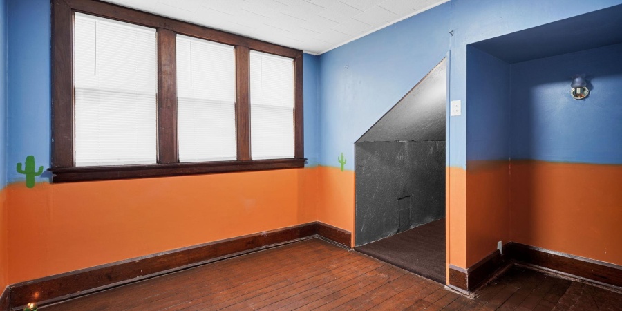 622 W Grissom Avenue, Mitchell, Indiana 47446,MLS,202544004