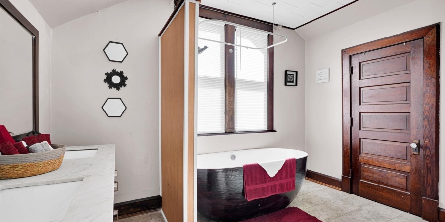 622 W Grissom Avenue, Mitchell, Indiana 47446,MLS,202544004