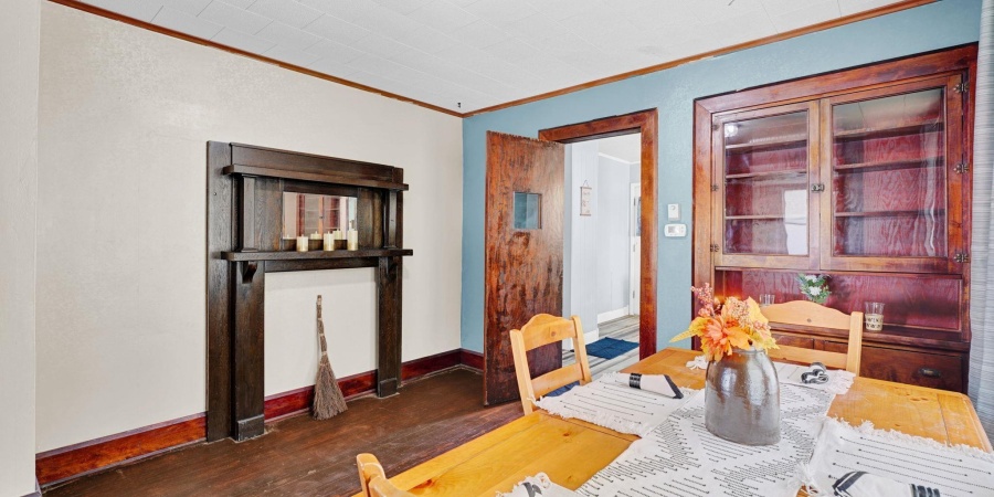 622 W Grissom Avenue, Mitchell, Indiana 47446,MLS,202544004