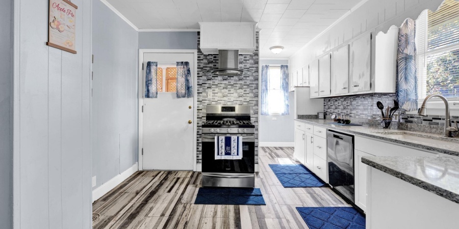 622 W Grissom Avenue, Mitchell, Indiana 47446,MLS,202544004