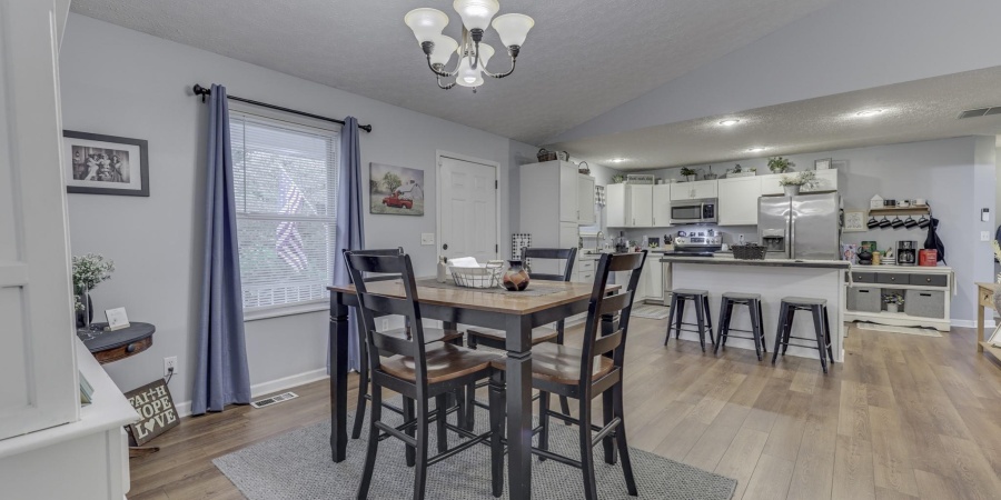 596 Briarwood Lane, Bedford, Indiana 47421,MLS,202544013