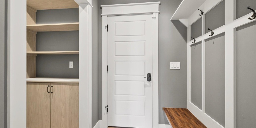 943 E Nicholas Lane, Ellettsville, Indiana 47429-8200,MLS,202544018