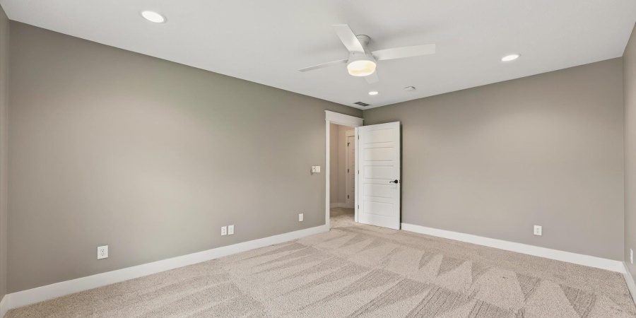 943 E Nicholas Lane, Ellettsville, Indiana 47429-8200,MLS,202544018