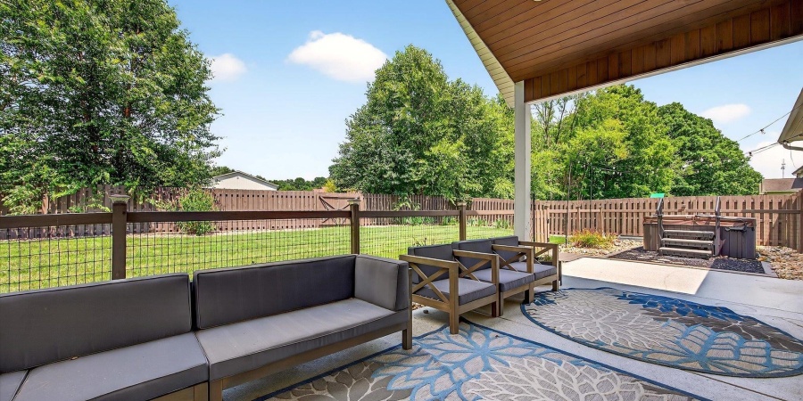 943 E Nicholas Lane, Ellettsville, Indiana 47429-8200,MLS,202544018