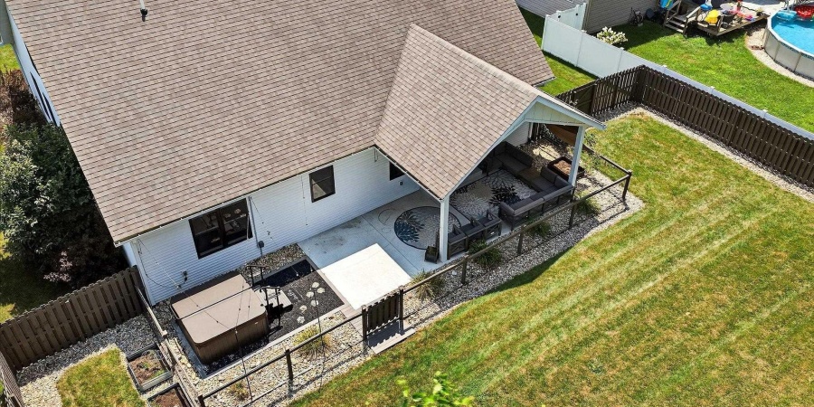 943 E Nicholas Lane, Ellettsville, Indiana 47429-8200,MLS,202544018