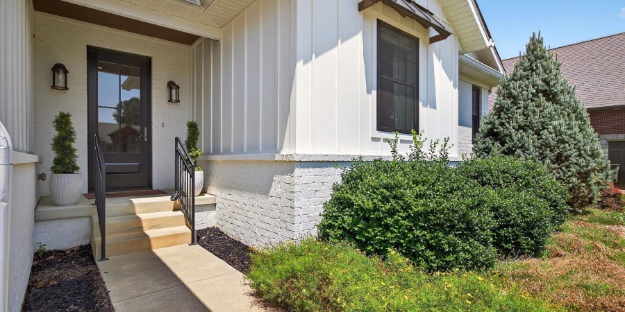 943 E Nicholas Lane, Ellettsville, Indiana 47429-8200,MLS,202544018