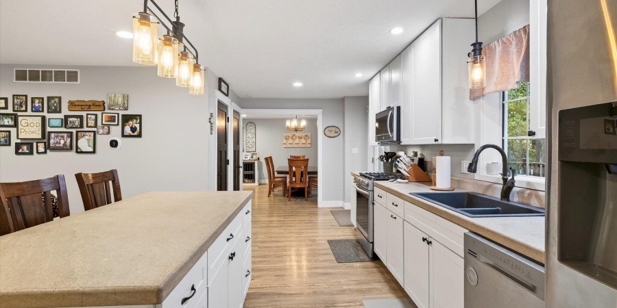 2415 W Amherst Road, Bloomington, Indiana 47404-9000,MLS,202544028