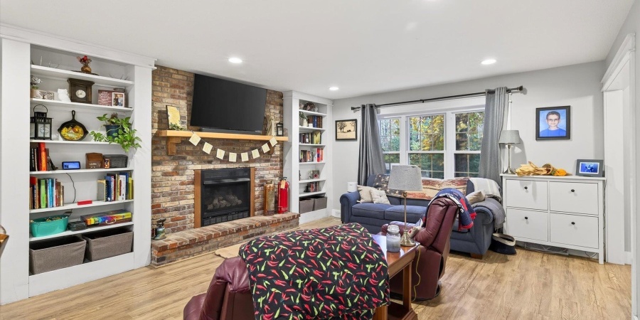 2415 W Amherst Road, Bloomington, Indiana 47404-9000,MLS,202544028