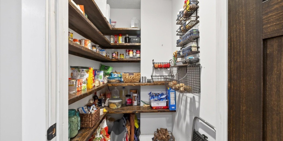 2415 W Amherst Road, Bloomington, Indiana 47404-9000,MLS,202544028