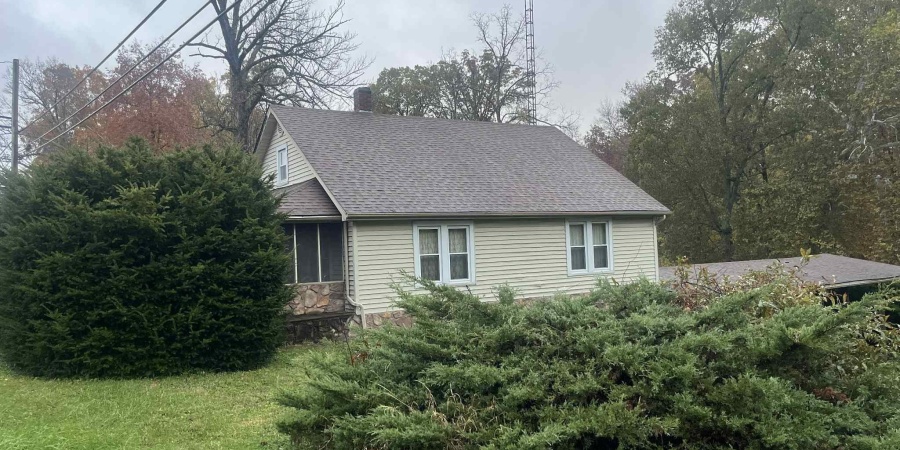 2462 Dixie Highway, Bedford, Indiana 47421,MLS,202544053