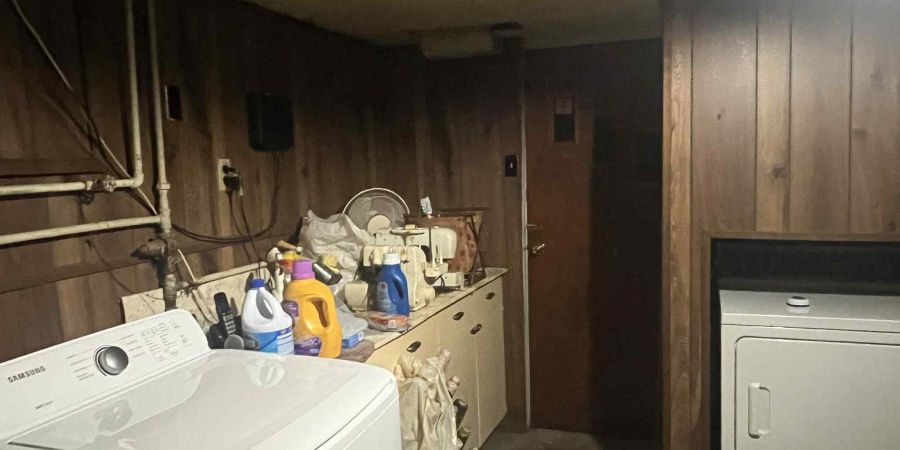 2462 Dixie Highway, Bedford, Indiana 47421,MLS,202544053