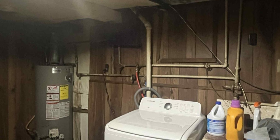 2462 Dixie Highway, Bedford, Indiana 47421,MLS,202544053