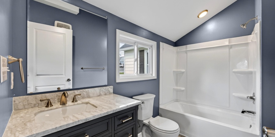 220 S 2nd Street, Ellettsville, Indiana 47429,MLS,202544107