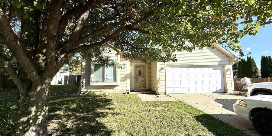 102 Elderbury Court, Mooresville, Indiana 46158-2056,MLS,202544220