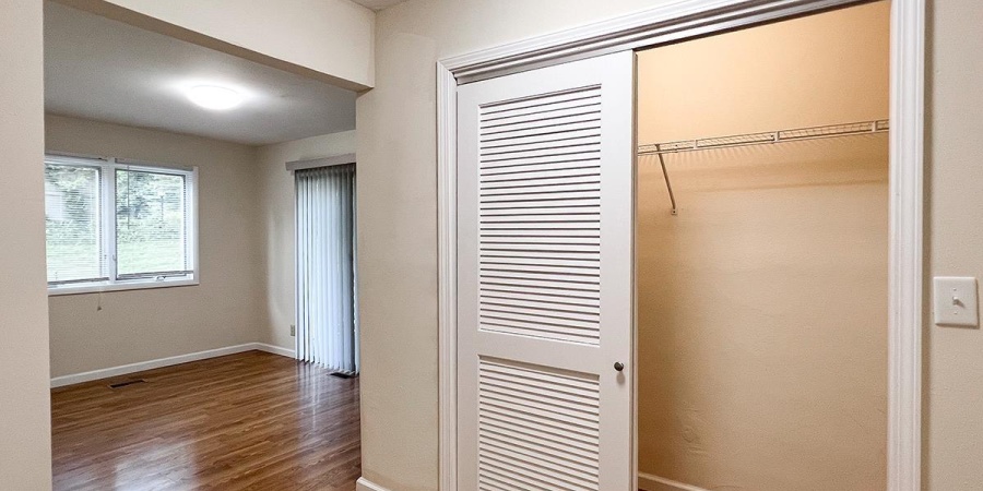 2500 E 8th Street, Bloomington, Indiana 47408,MLS,202544273