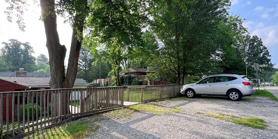 2500 E 8th Street, Bloomington, Indiana 47408,MLS,202544273