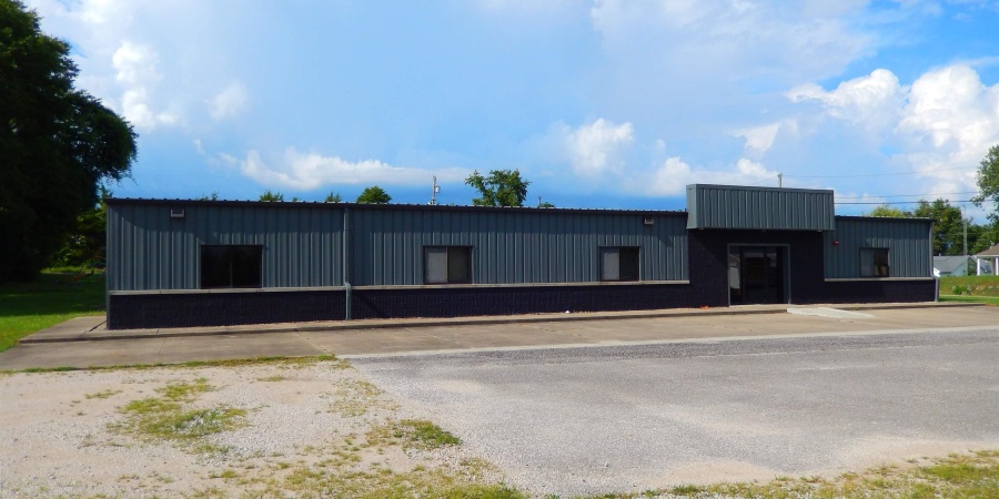 3307 Mitchell Road, Bedford, Indiana 47421,MLS,202544353