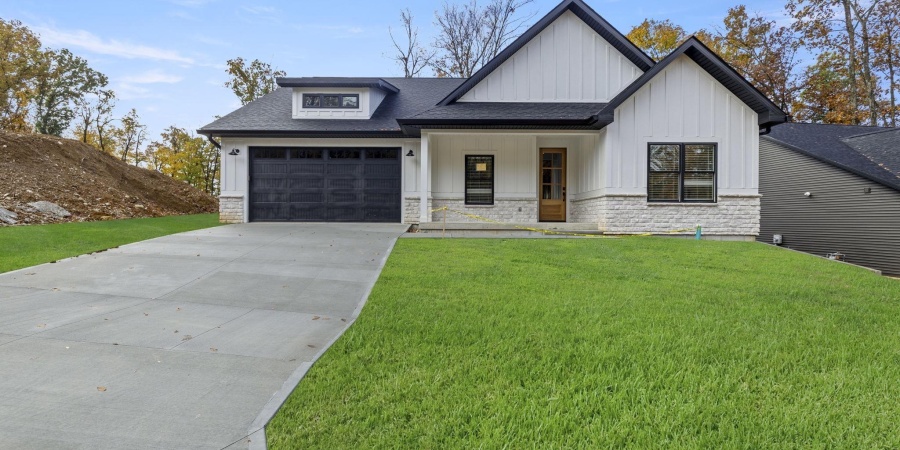 1743 W Ezekiel Drive, Bloomington, Indiana 47403,MLS,202544410