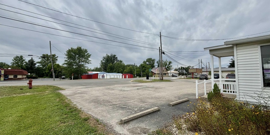 1220 NE A Street, Linton, Indiana 47441,MLS,202544616