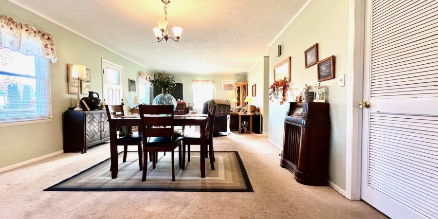 2858 Hillside Drive, Bedford, Indiana 47421,MLS,202544627