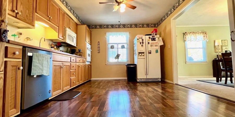 2858 Hillside Drive, Bedford, Indiana 47421,MLS,202544627