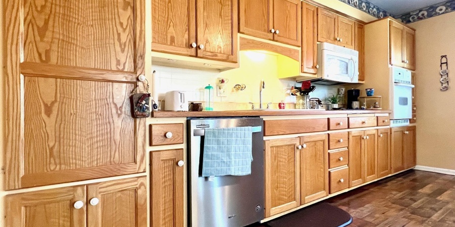 2858 Hillside Drive, Bedford, Indiana 47421,MLS,202544627