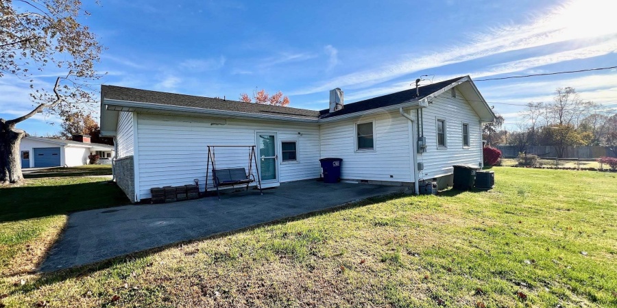 2858 Hillside Drive, Bedford, Indiana 47421,MLS,202544627