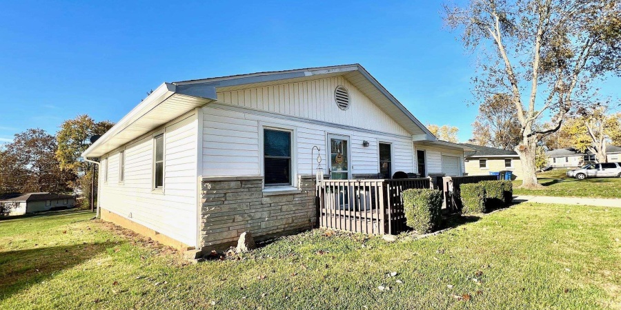 2858 Hillside Drive, Bedford, Indiana 47421,MLS,202544627