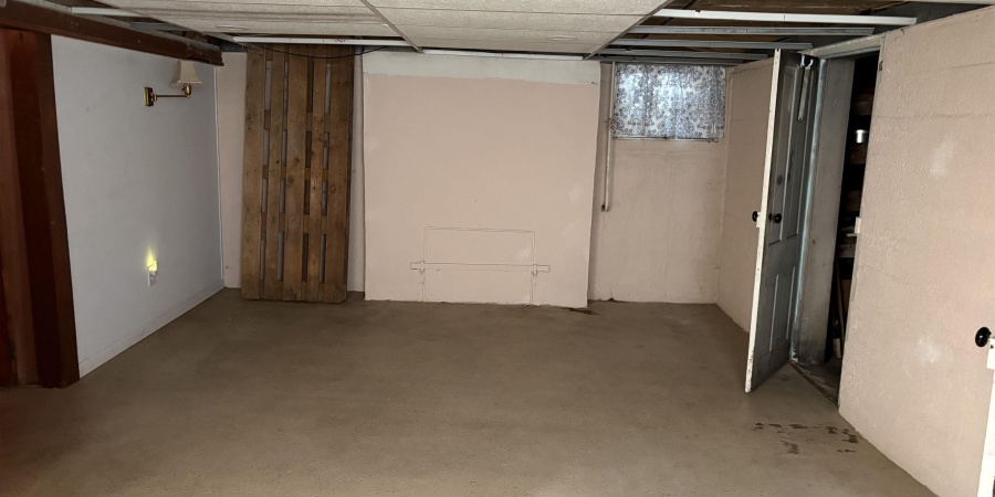 215 S 8th Street, Mitchell, Indiana 47446,MLS,202544654