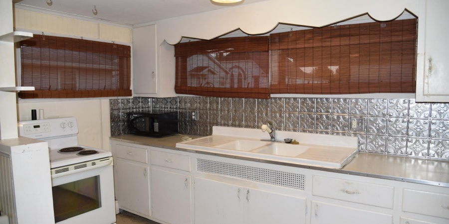 215 S 8th Street, Mitchell, Indiana 47446,MLS,202544654