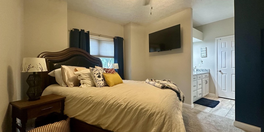 9103 Front Nine Drive, Bloomington, Indiana 47401,MLS,202544810