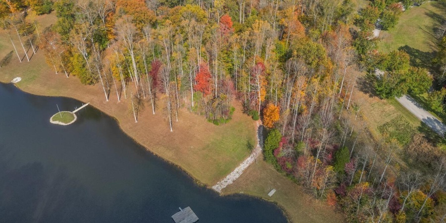 2556 E Sailor Lane, Bloomington, Indiana 47401,MLS,202544912