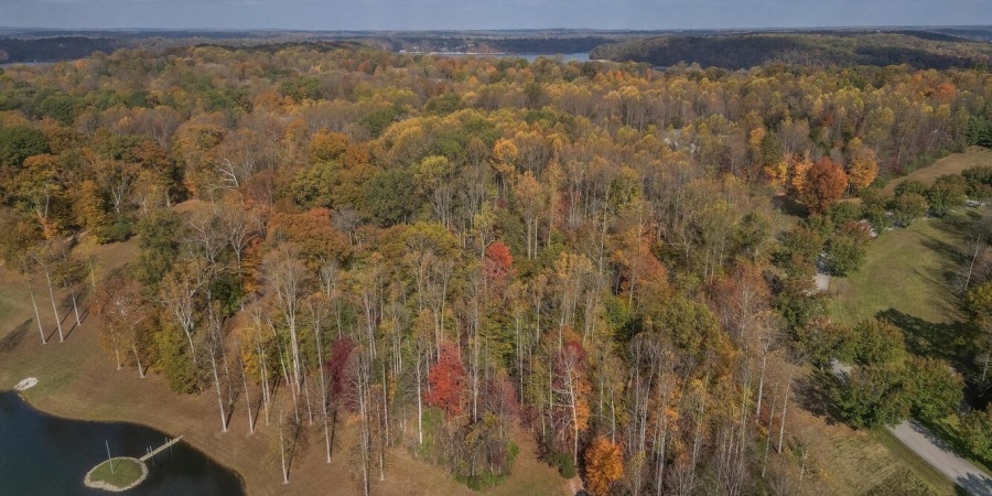 2556 E Sailor Lane, Bloomington, Indiana 47401,MLS,202544912