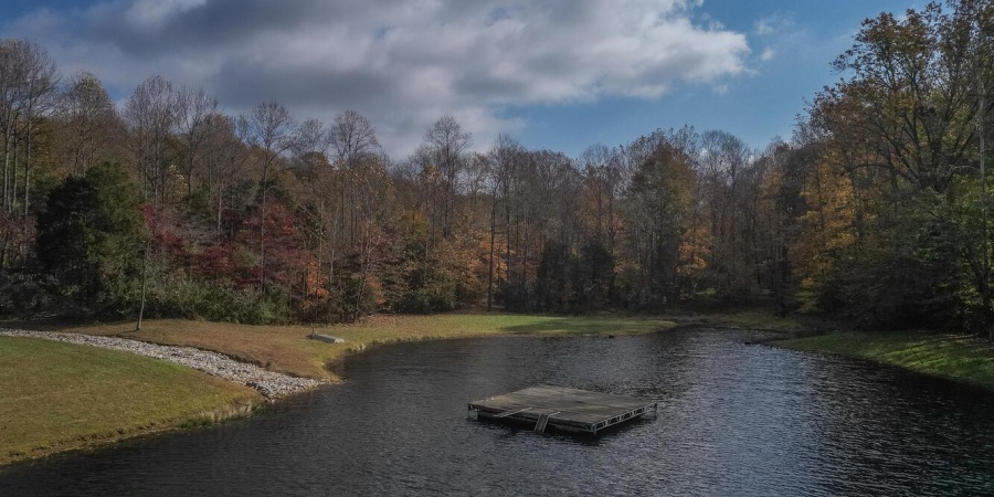 2556 E Sailor Lane, Bloomington, Indiana 47401,MLS,202544912