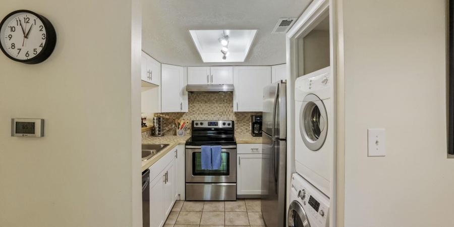 9018 S Pointe Ridge Lane, Bloomington, Indiana 47401,MLS,202544873