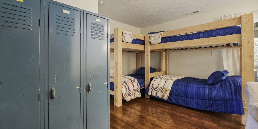 9018 S Pointe Ridge Lane, Bloomington, Indiana 47401,MLS,202544873