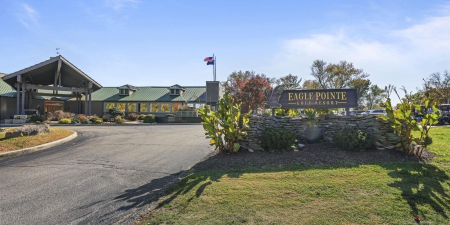 9018 S Pointe Ridge Lane, Bloomington, Indiana 47401,MLS,202544873