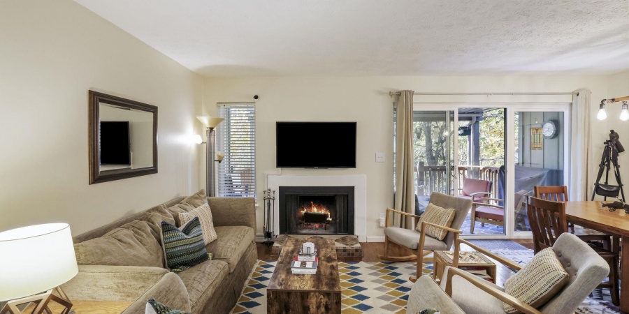 9018 S Pointe Ridge Lane, Bloomington, Indiana 47401,MLS,202544873