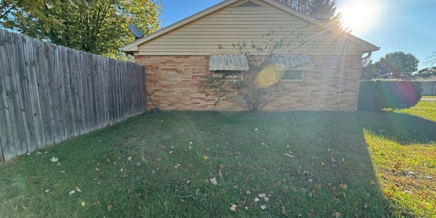 4082 W Broadway Avenue, Bloomington, Indiana 47404-4881,MLS,202544911