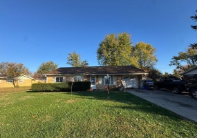 4082 W Broadway Avenue, Bloomington, Indiana 47404-4881,MLS,202544911