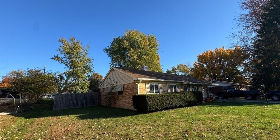 4082 W Broadway Avenue, Bloomington, Indiana 47404-4881,MLS,202544911