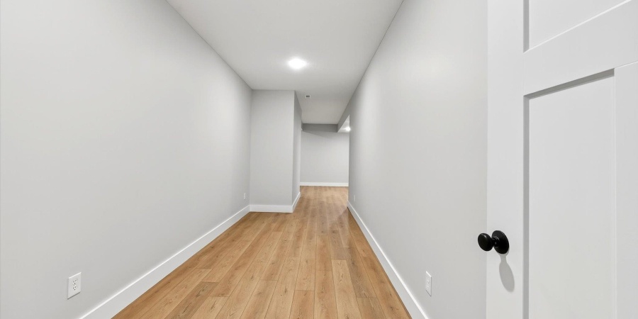 724 E Crestline Drive, Bloomington, Indiana 47401,MLS,202545004