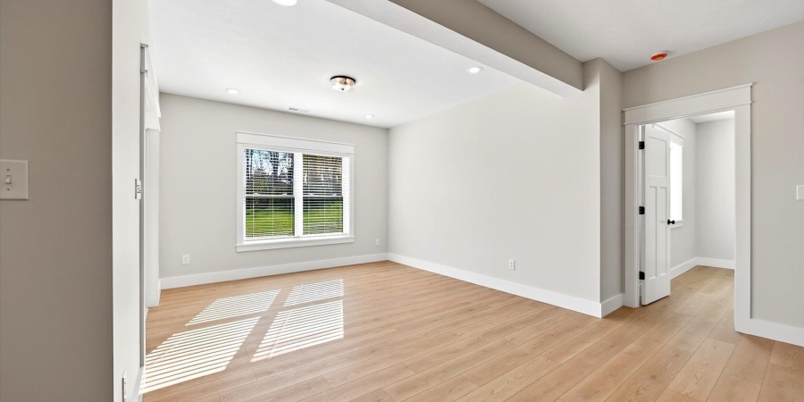 724 E Crestline Drive, Bloomington, Indiana 47401,MLS,202545004